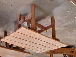 Holztisch